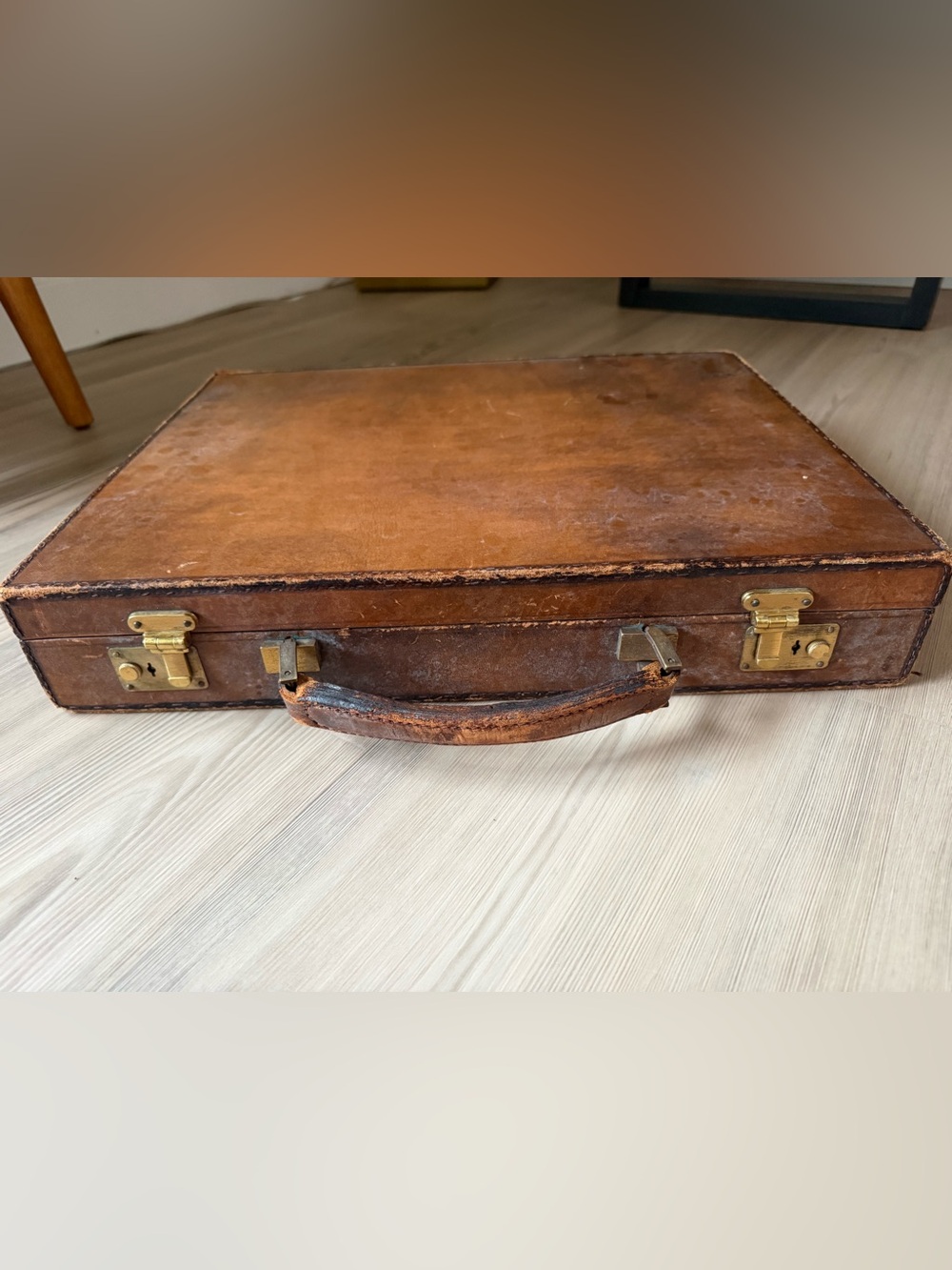 Vintage 1950’s Brown Leather Men's Briefcase - Classic Carry Handle